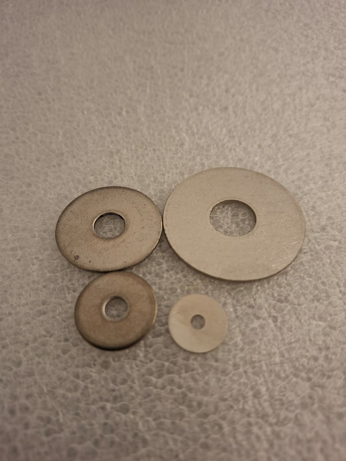 Karosseriescheibe DIN 9024 A4 