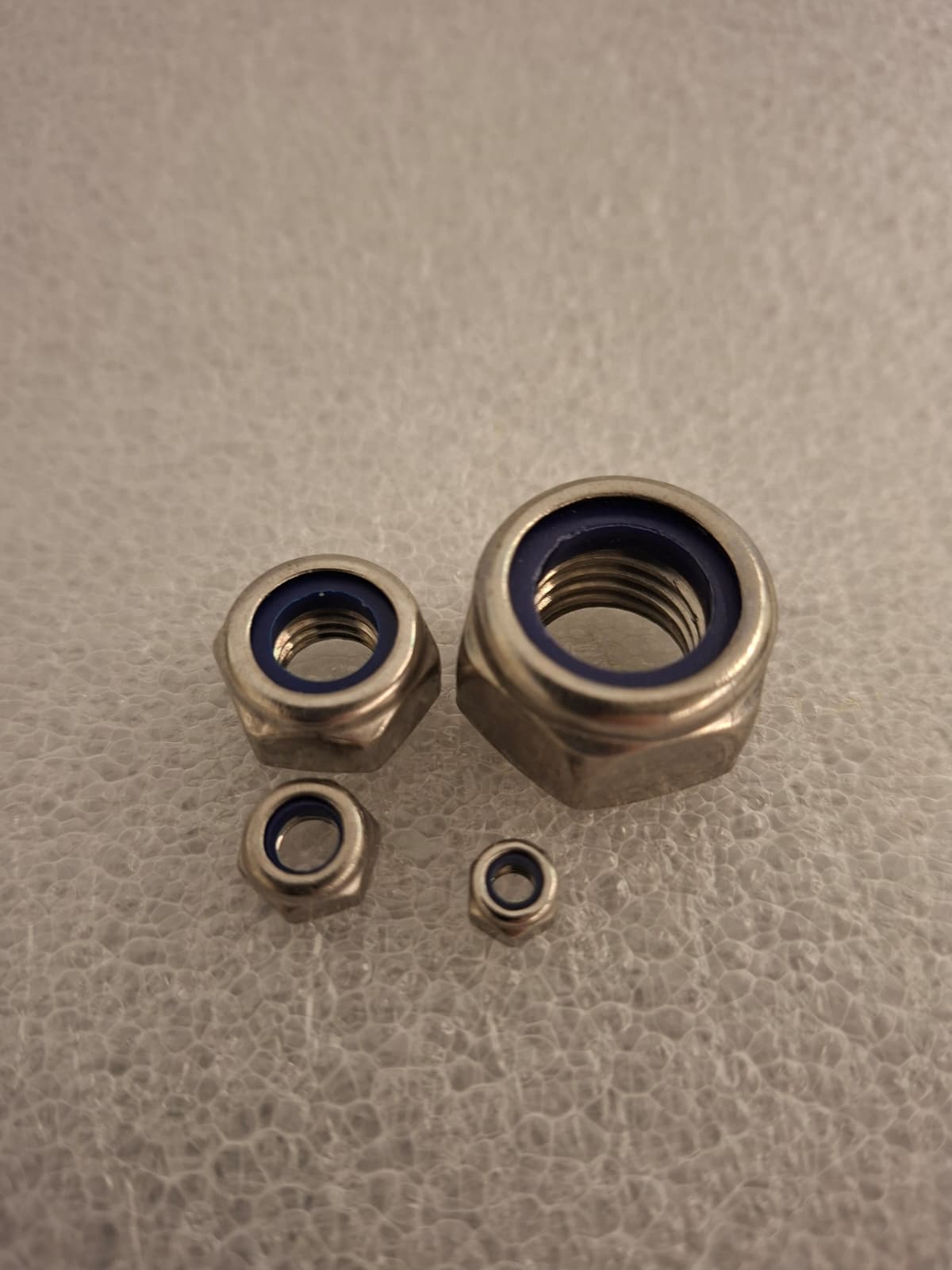 Sicherungsmutter DIN 985 A4 